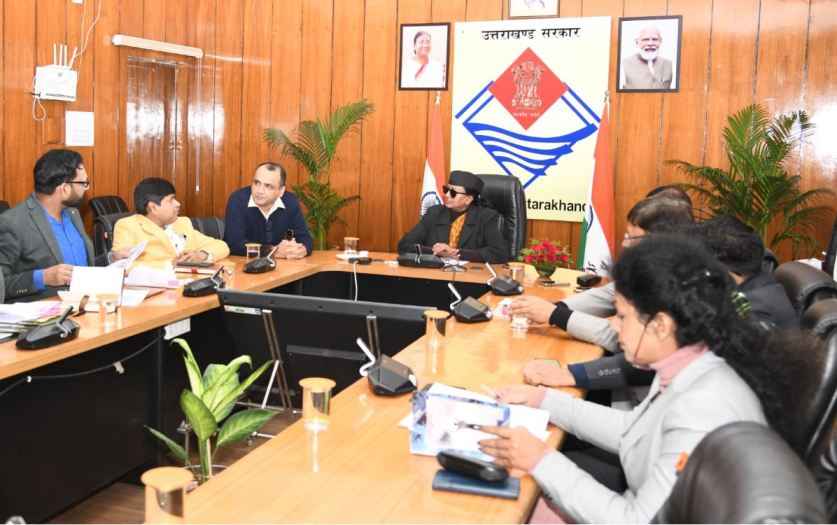 भू कानून से सम्बन्धित प्रारूप समिति की बैठक हुई एसीएस राधा रतूड़ी की अध्यक्षता में