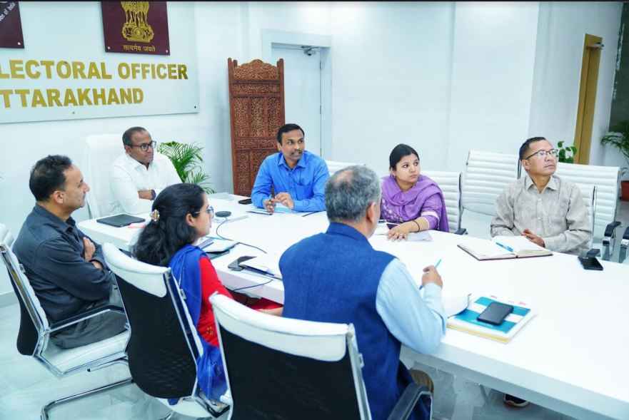 मुख्य निर्वाचन अधिकारी ने सभी जिलों के जिलाधिकारियों/जिला निर्वाचन अधिकारियों और वरिष्ठ पुलिस अधीक्षकों/पुलिस अधीक्षकों से मतदान को लेकर दिए जरूरी दिशा निर्देश