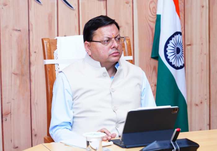 चारधाम यात्रा मार्ग में श्रद्धालुओं के लिए सभी मूलभूत सुविधाओं के साथ स्वच्छता और सौन्दर्यीकरण पर विशेष ध्यान दिया जाए: CM धामी
